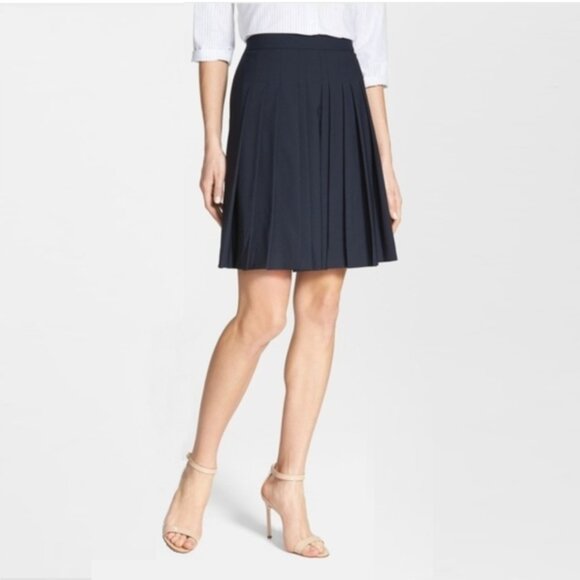 Theory Haidin Wool Pleated Skirt - Picture 2 of 16